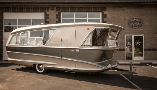1961 Holiday House Geographic Model X